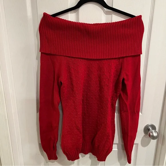 Guess Sweater - Picture 6 of 7